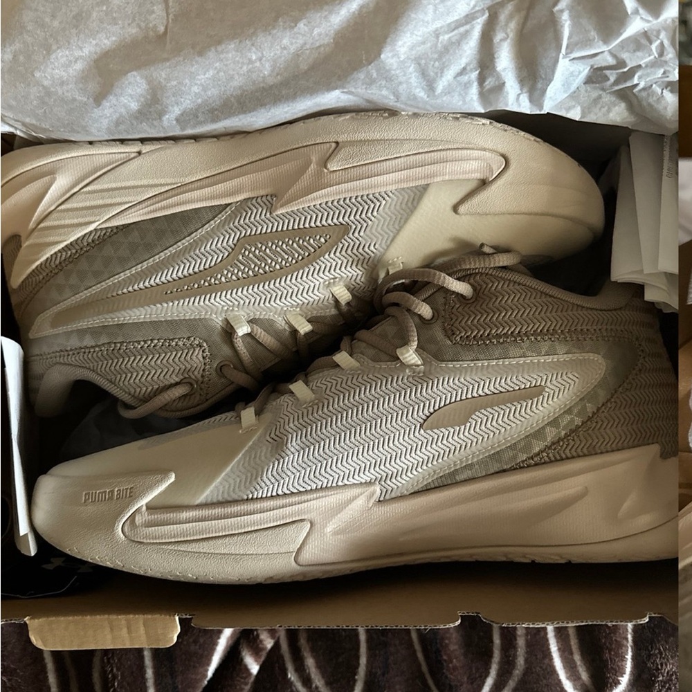 Puma Dagger Men's Cream Athletic Shoes